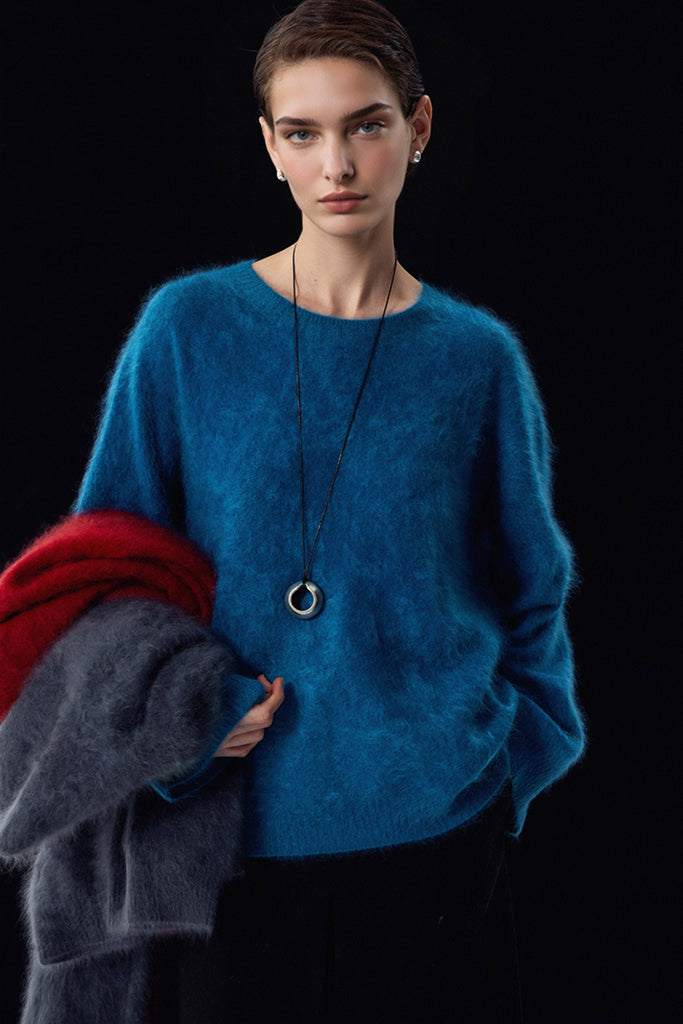 Brushed Cashmere Seamless Knit Crewneck Sweater  Fibflx