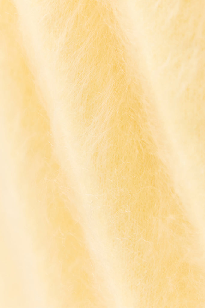 Brushed Cashmere Seamless Knit Crewneck Sweater  Fibflx