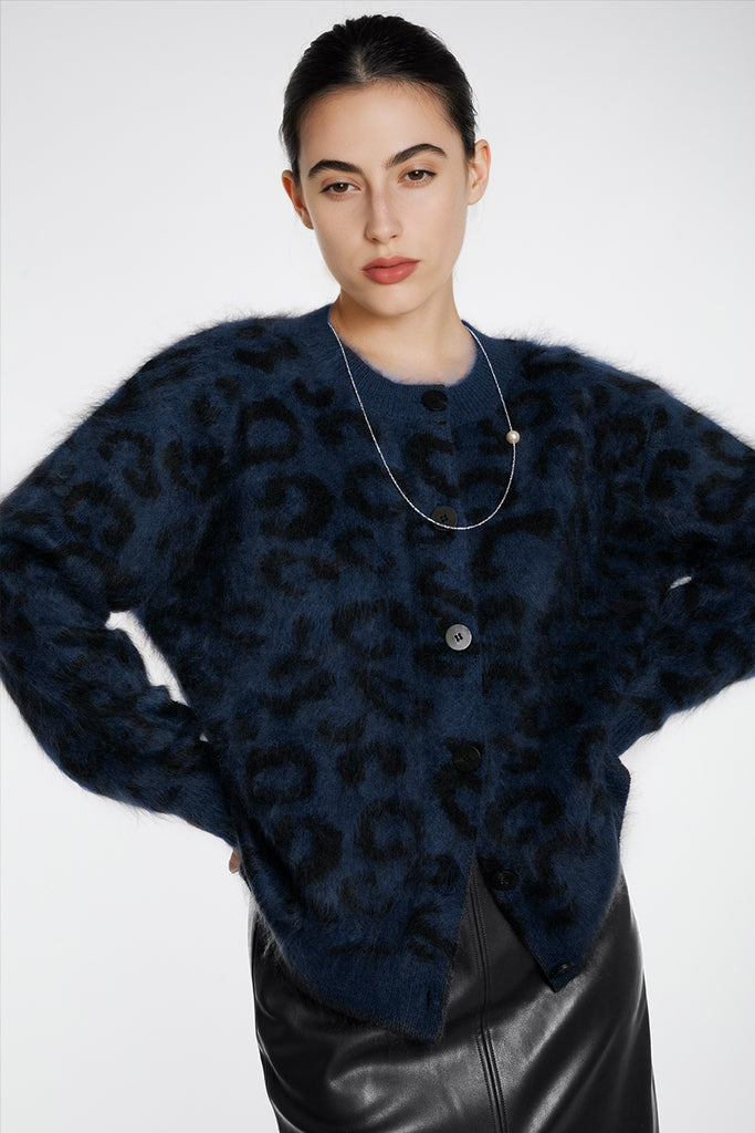 Chic Brushed Cashmere Leopard Print Cardigan  Fibflx