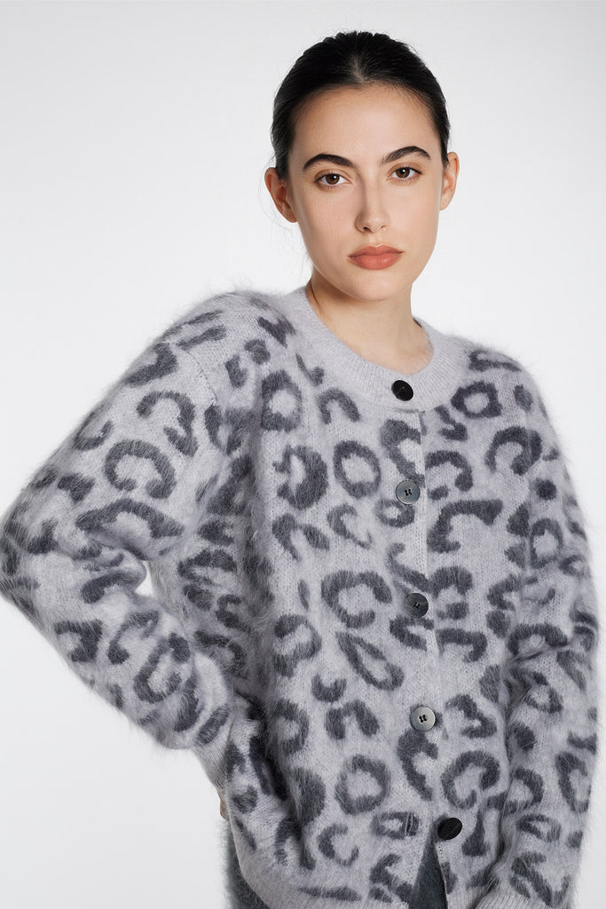 Chic Brushed Cashmere Leopard Print Cardigan  Fibflx