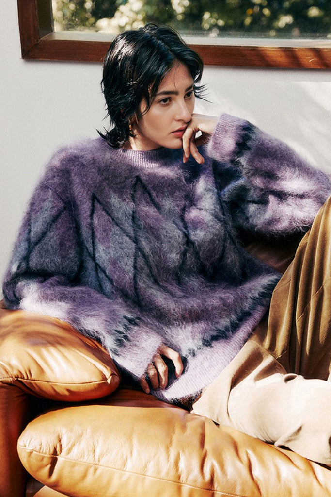 Chunky Brushed Cashmere Argyle Crewneck Sweater in Purple  Fibflx