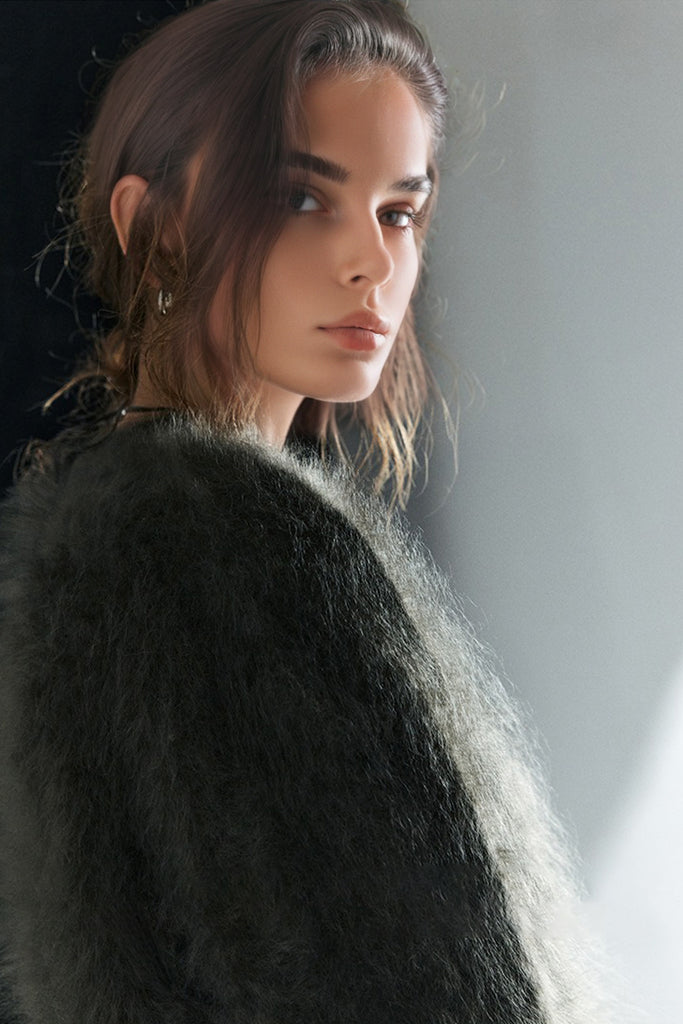 Chunky Brushed Cashmere V-Neck Pullover Sweater  Fibflx