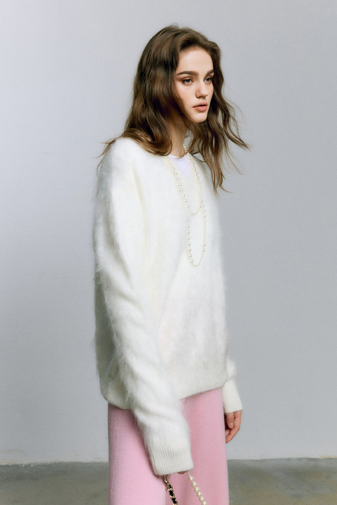 Chunky Brushed Cashmere V-Neck Pullover Sweater  Fibflx