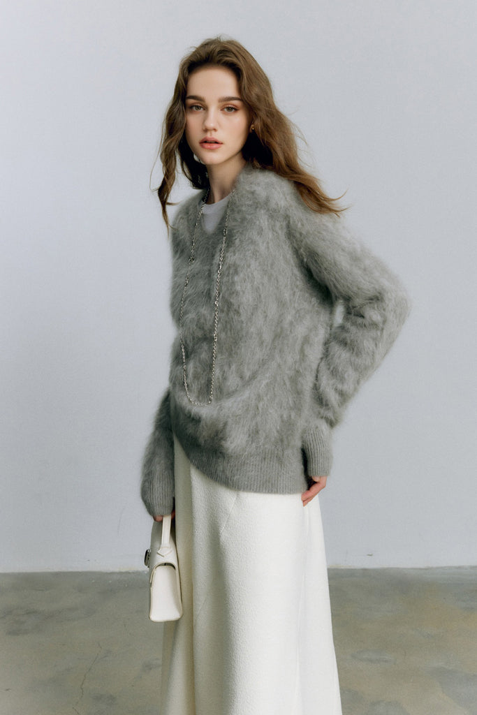 Chunky Brushed Cashmere V-Neck Pullover Sweater  Fibflx