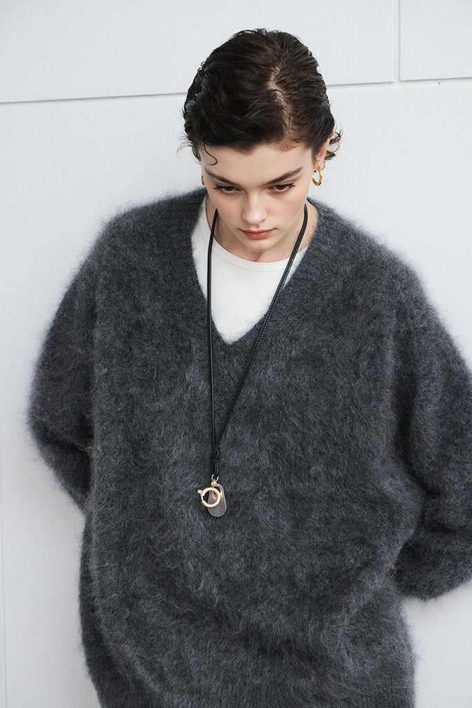 Chunky Brushed Cashmere V-Neck Pullover Sweater  Fibflx