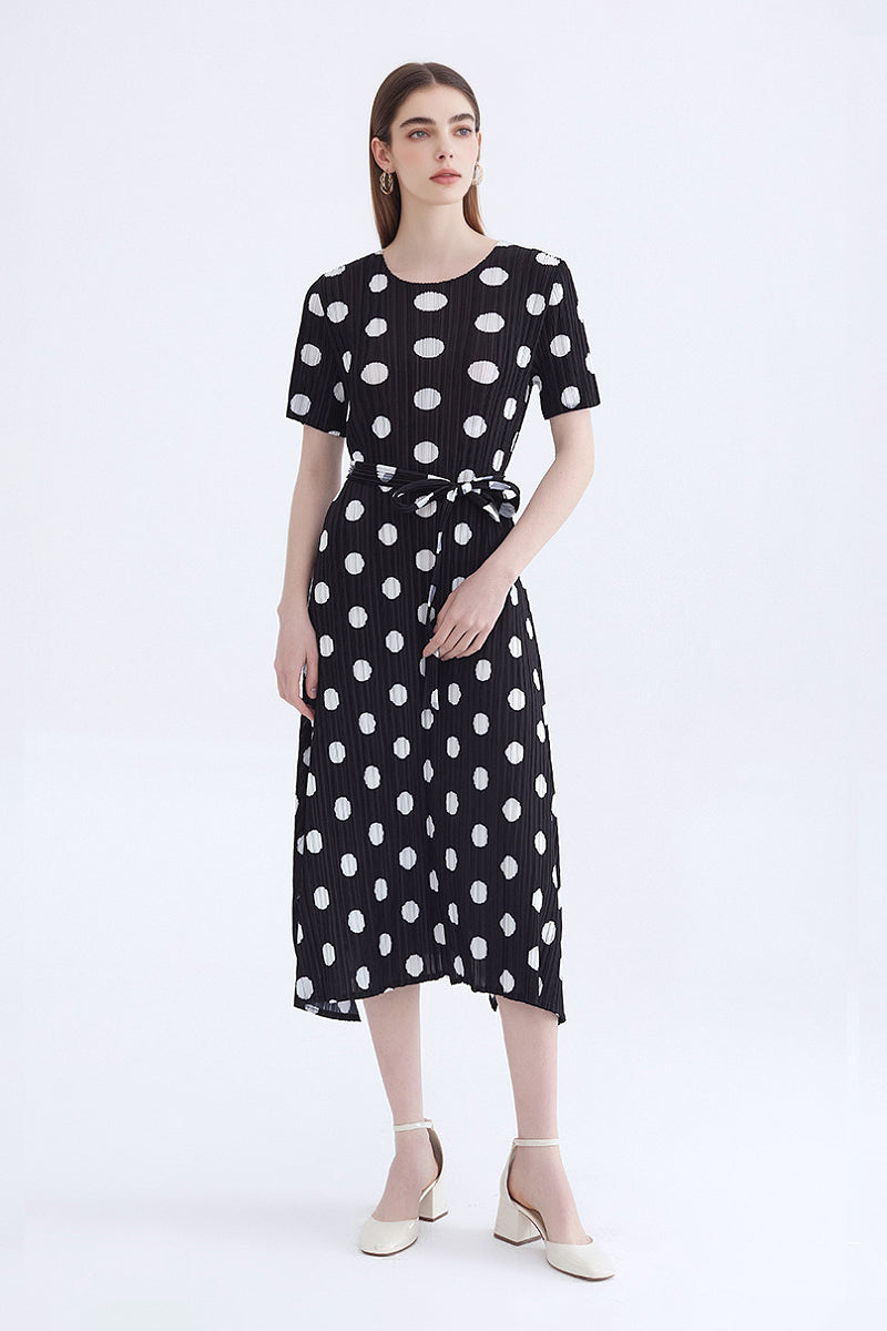designer midi dresses Inspired Pleated Polka Dot Dress Shoe Size:UK 4 - EU 37 - US 6 it features a fluid fit to flare Iconic Wedding Dresses: Jacqueline