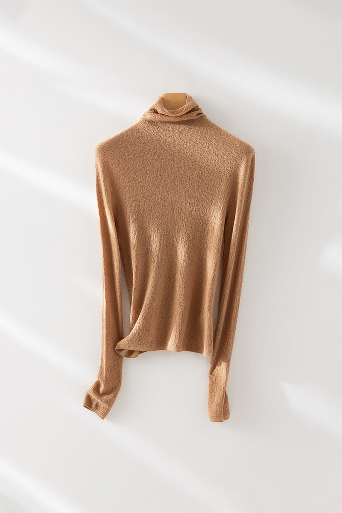 Featherlight Washable Cashmere-Silk Turtleneck Sweater Camel / M / 36.8% Cashmere 27.3% Nylon 25.7% Recyc Fibflx