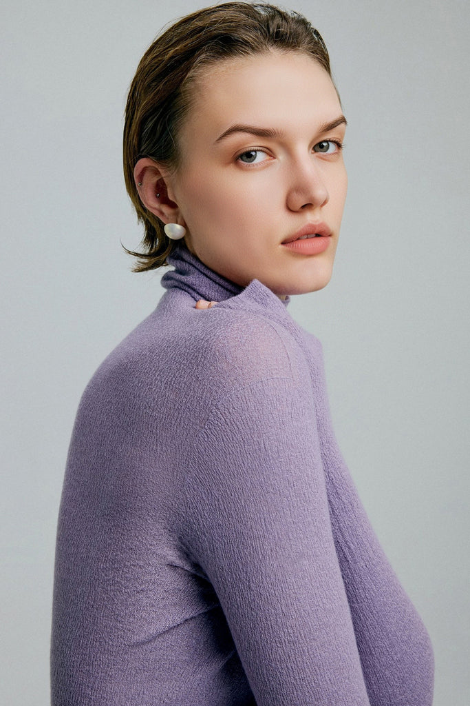 Featherlight Washable Cashmere-Silk Turtleneck Sweater Lilac Purple / M / 36.8% Cashmere 27.3% Nylon 25.7 Fibflx