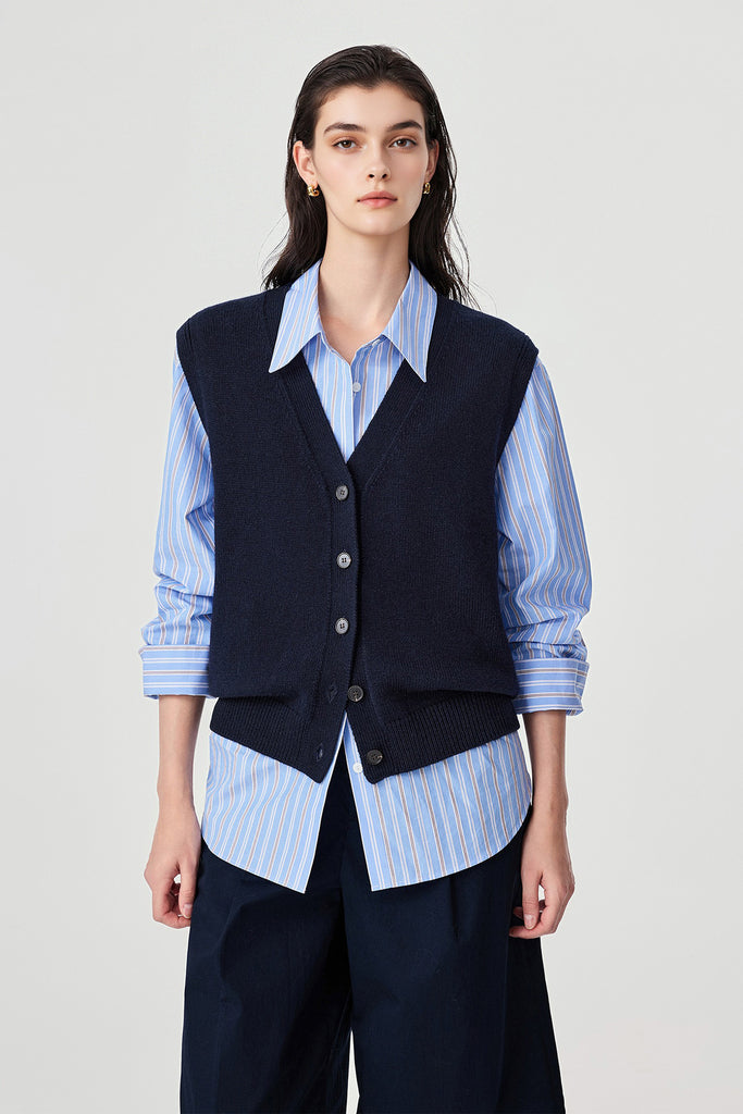 Fine-Knit Wool-Blend V-Neck Sweater Vest Mid Night Blue / L Fibflx