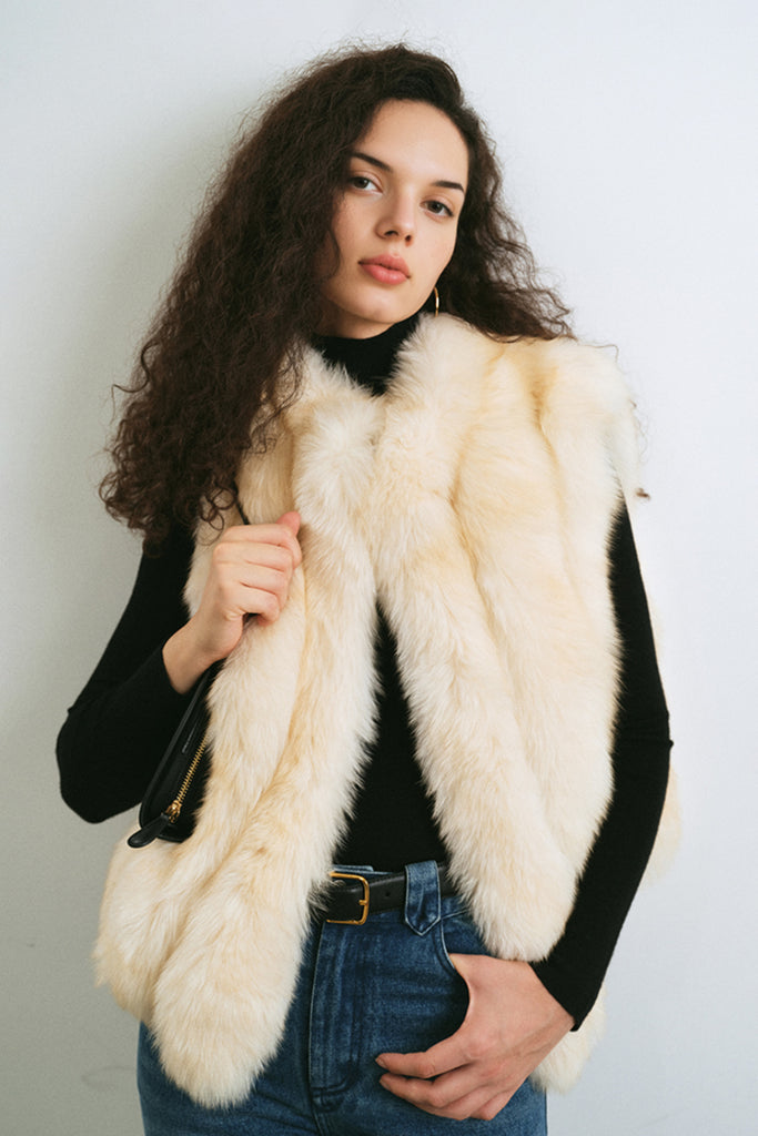 Finnish Fox Fur Vest ¨C Short Stand-Collar Real Fur Gilet  Fibflx