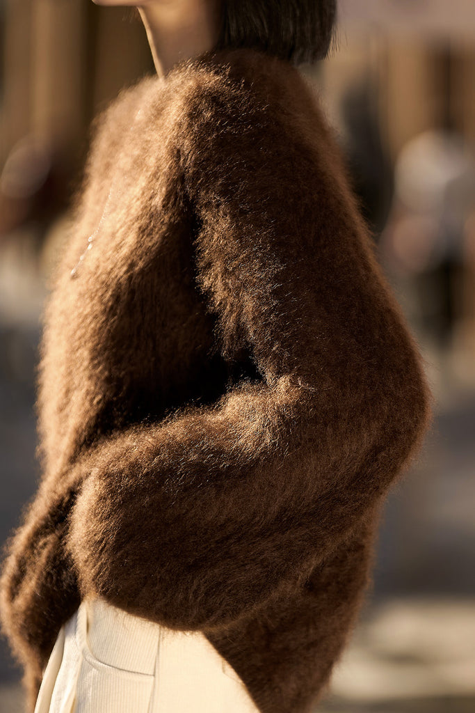 Italian-Made Brushed Cashmere Crewneck Sweater  Fibflx