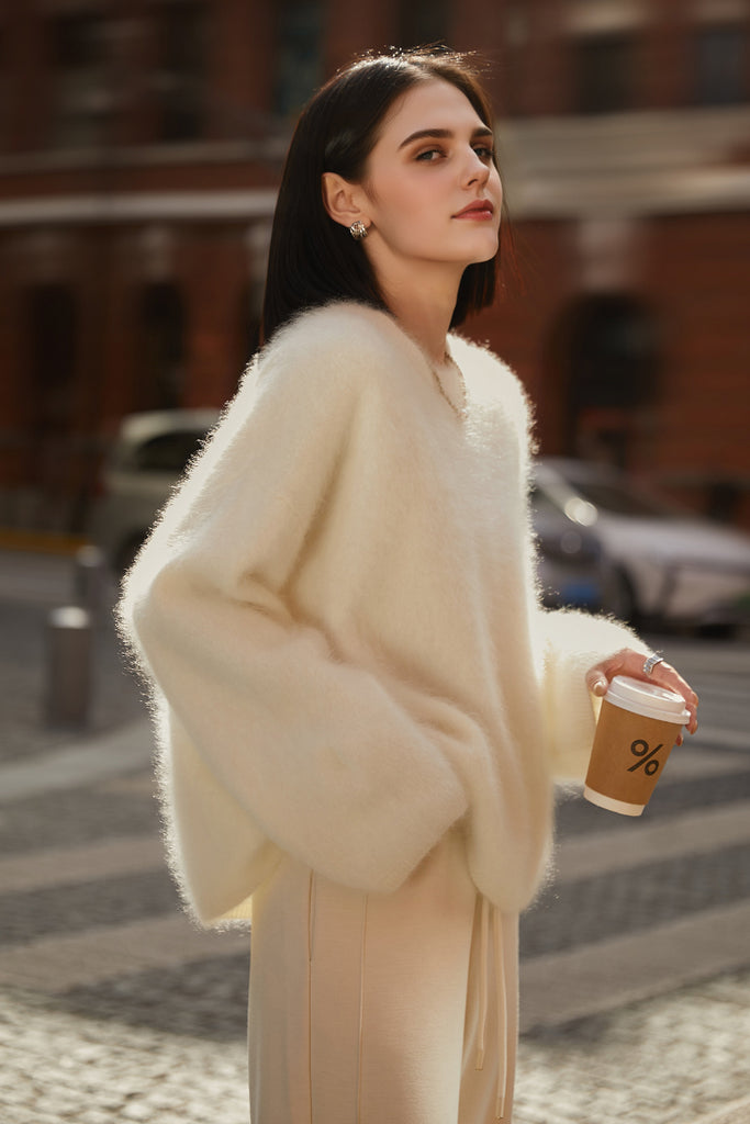 Italian-Made Brushed Cashmere Crewneck Sweater  Fibflx