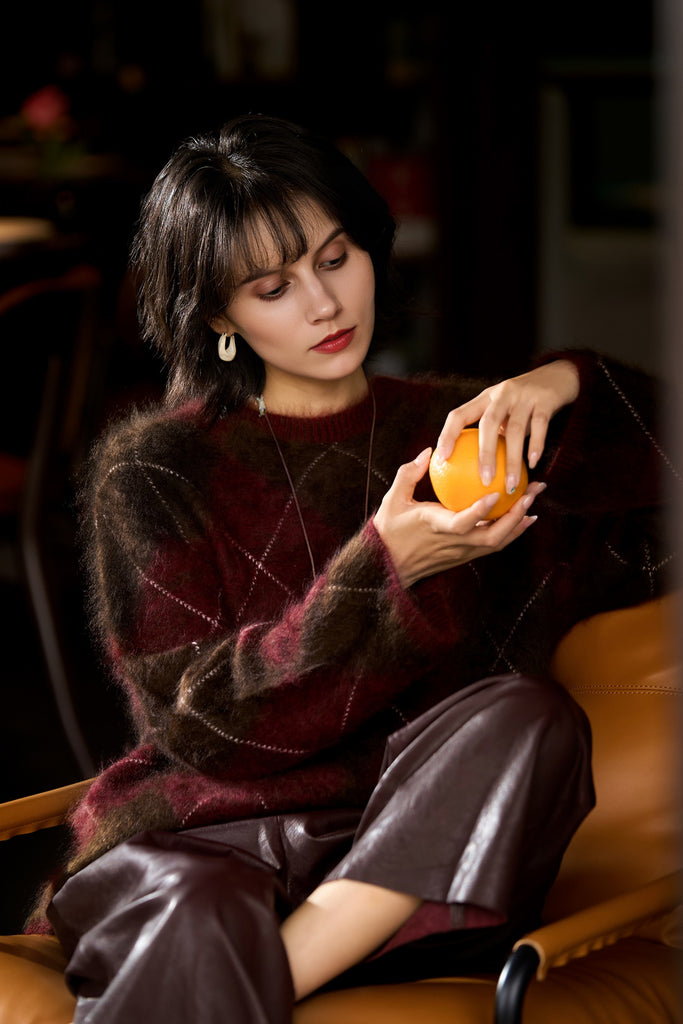 Italian-Spun Brushed Cashmere Argyle Crewneck Sweater Crimson Red / L Fibflx