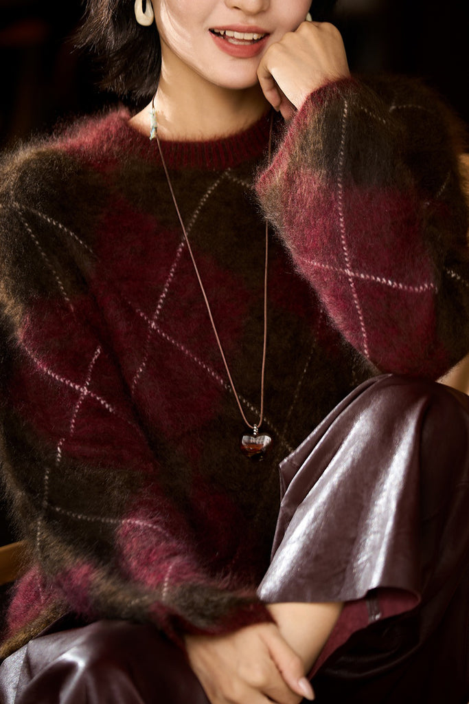 Italian-Spun Brushed Cashmere Argyle Crewneck Sweater  Fibflx