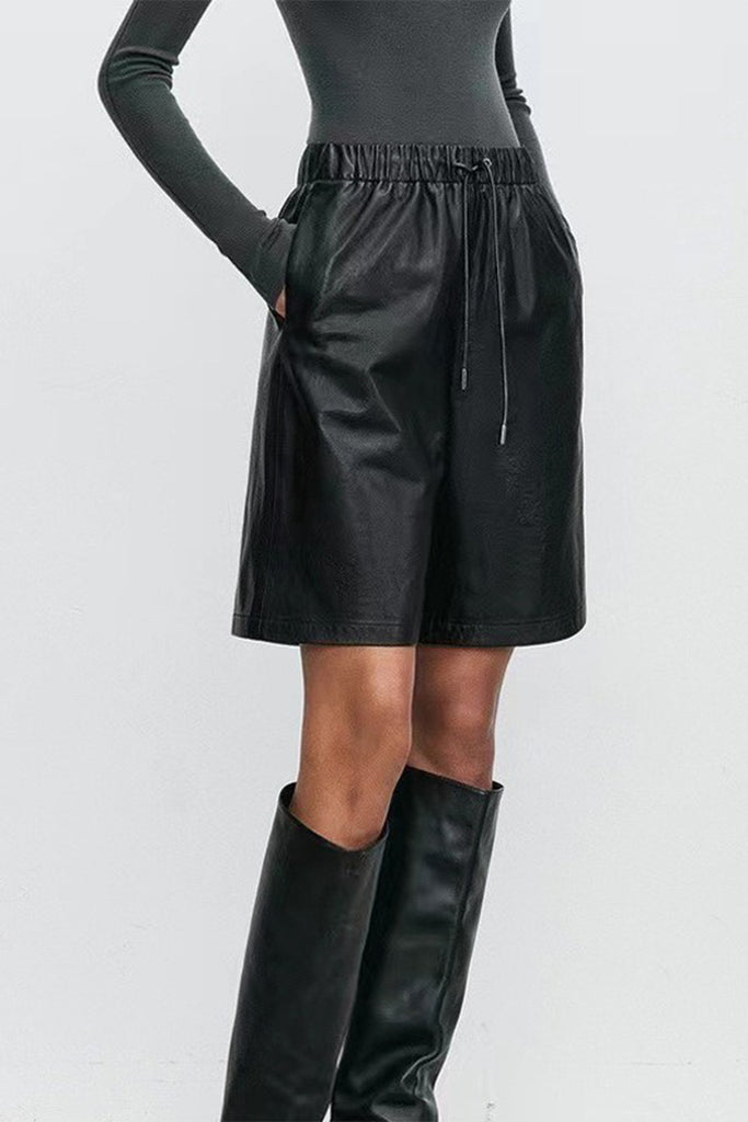Lambskin Leather Drawstring Bermuda Shorts Black / L Fibflx