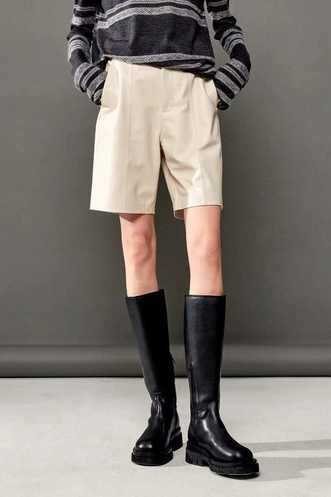 Lambskin Leather Tailored High-Waisted Shorts Off White / XL Fibflx