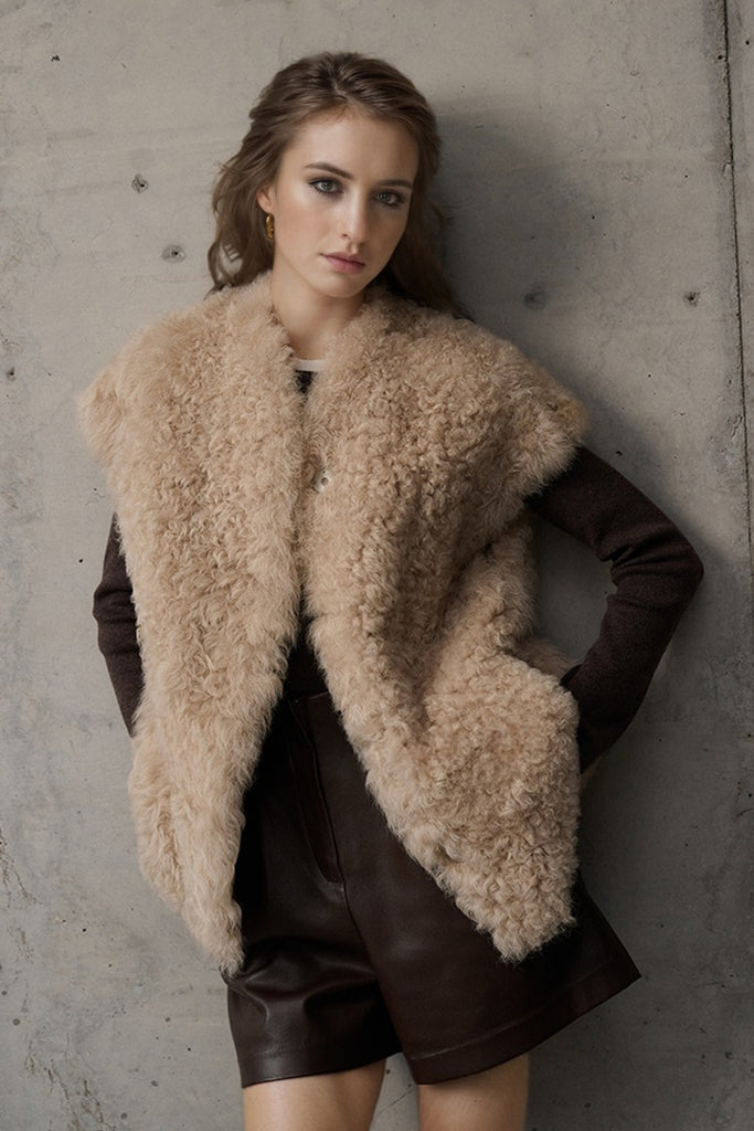 Fibflx Women's Luxe Curly Toscana Sheepskin Shearling Vest