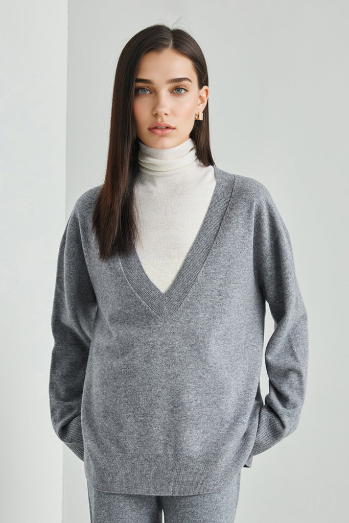 Oversized Merino Wool Seamless Deep V-Neck Sweater - Fibflx