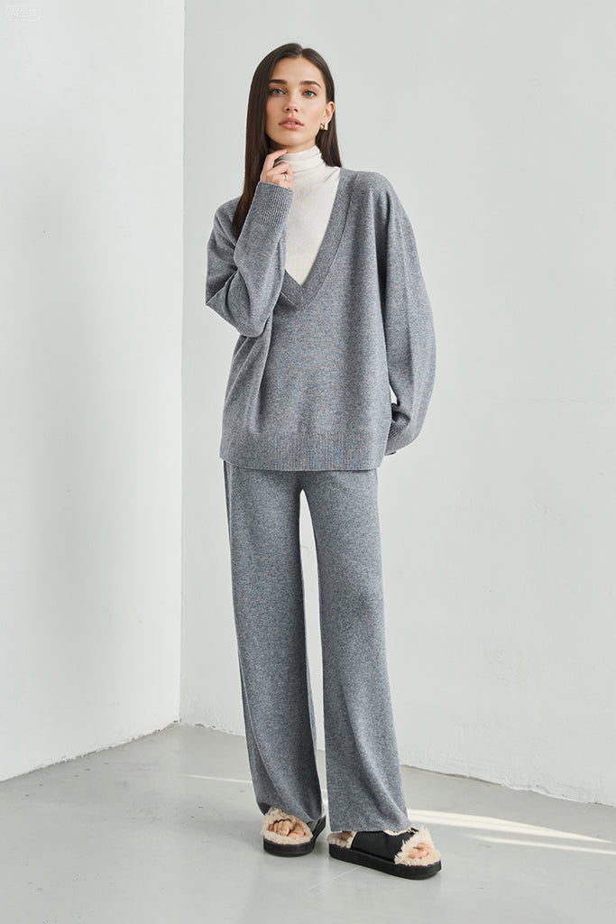 Oversized Merino Wool Seamless Deep V-Neck Sweater  Fibflx