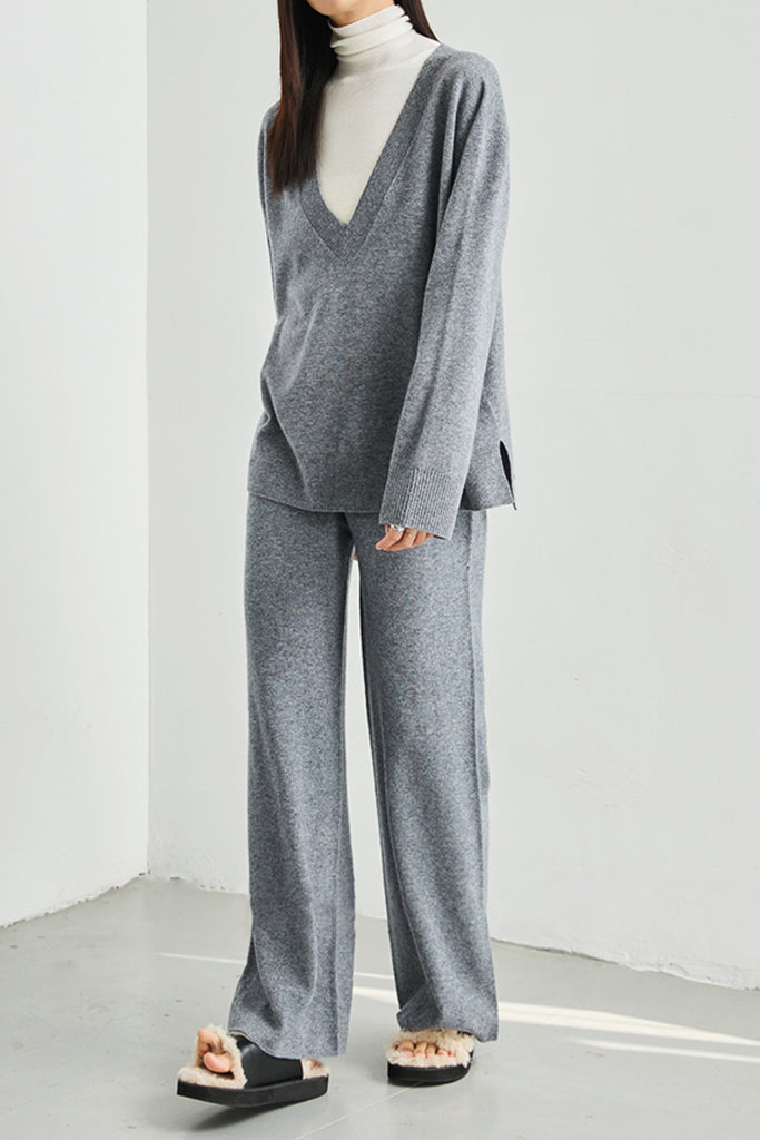 Oversized Merino Wool Seamless Deep V-Neck Sweater  Fibflx