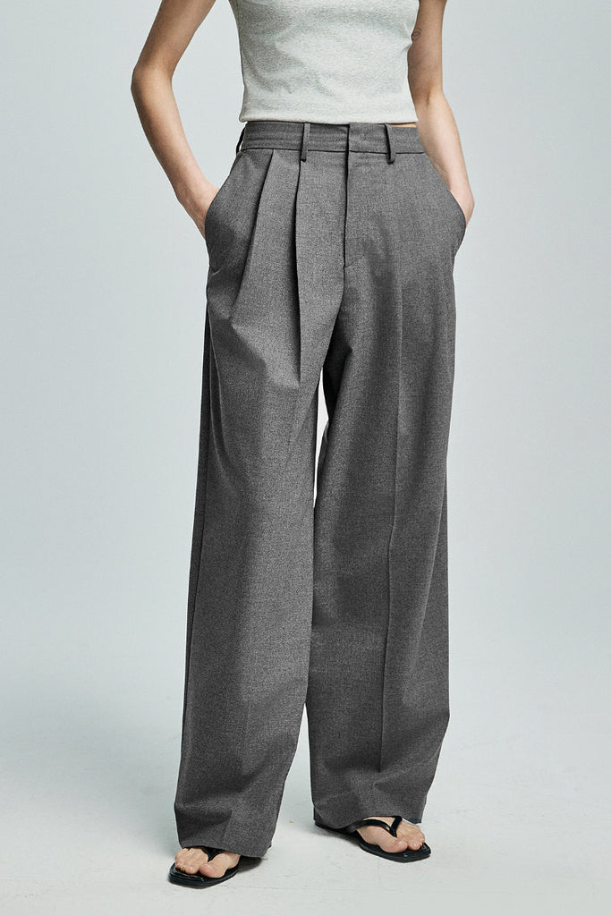 Pleated Wool-Blend High-Waisted Wide-Leg Dress Pants L / Millstone Grey / 58% Recycled Polyester 29% Vi Fibflx