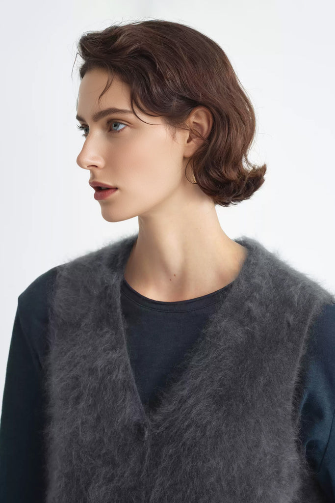 Seamless Brushed Cashmere V-Neck Cardigan Sweater Vest  Fibflx