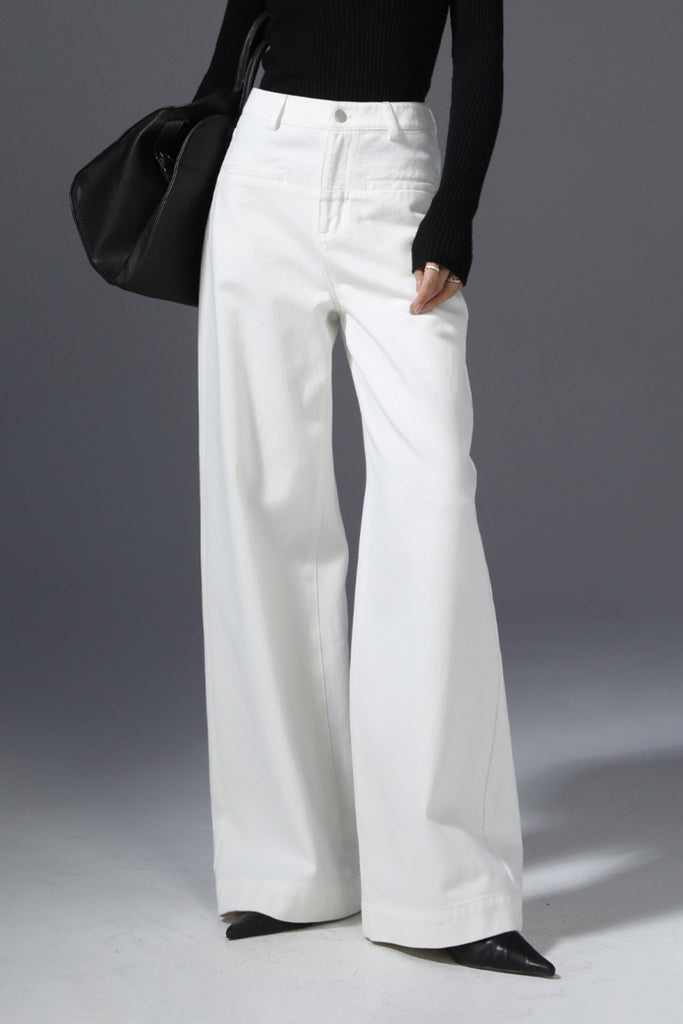 Super Baggy High-Waisted Wide-Leg Denim Jeans in Light Wash XL / White / 85% Organic Cotton 15% Recycled Polye Fibflx