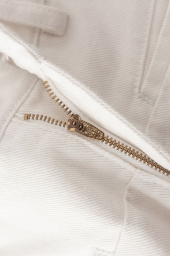 Super Baggy High-Waisted Wide-Leg Denim Jeans in Light Wash  Fibflx