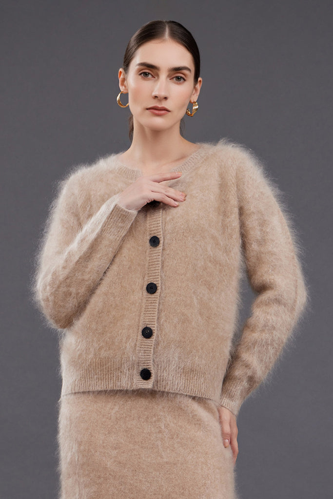 Ultrafine Brushed Cashmere Crewneck Cardigan Oak Beige / M / 100% Cashmere (Weight: 335g (±20g) Fibflx