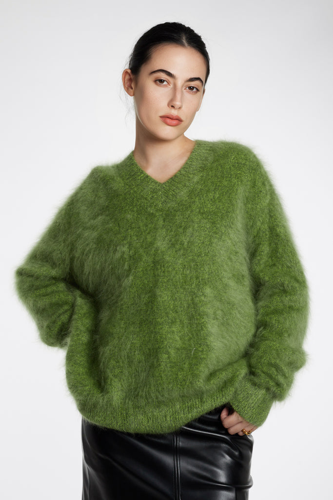 Ultrafine Brushed Cashmere V-Neck Sweater  Fibflx