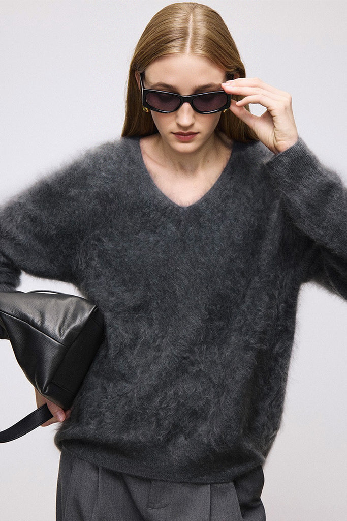 Ultrasoft Brushed Cashmere V-Neck Pullover Sweater L / Still Grey / 100% Cashmere (Weight: 255g (±20g Fibflx