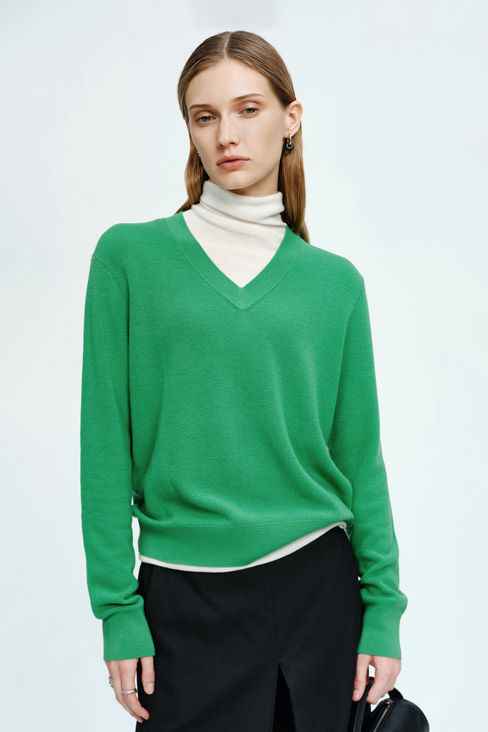 Ultrasoft Washable Merino Wool V-Neck Sweater  Fibflx