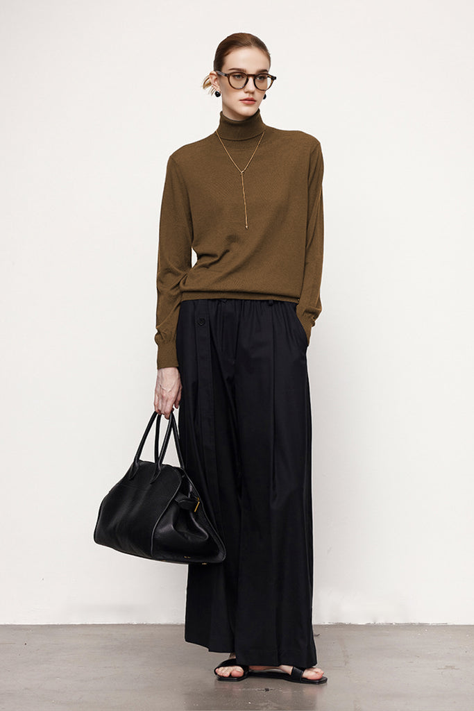 Washable Cashmere-Silk Fine-Knit Turtleneck Sweater  Fibflx