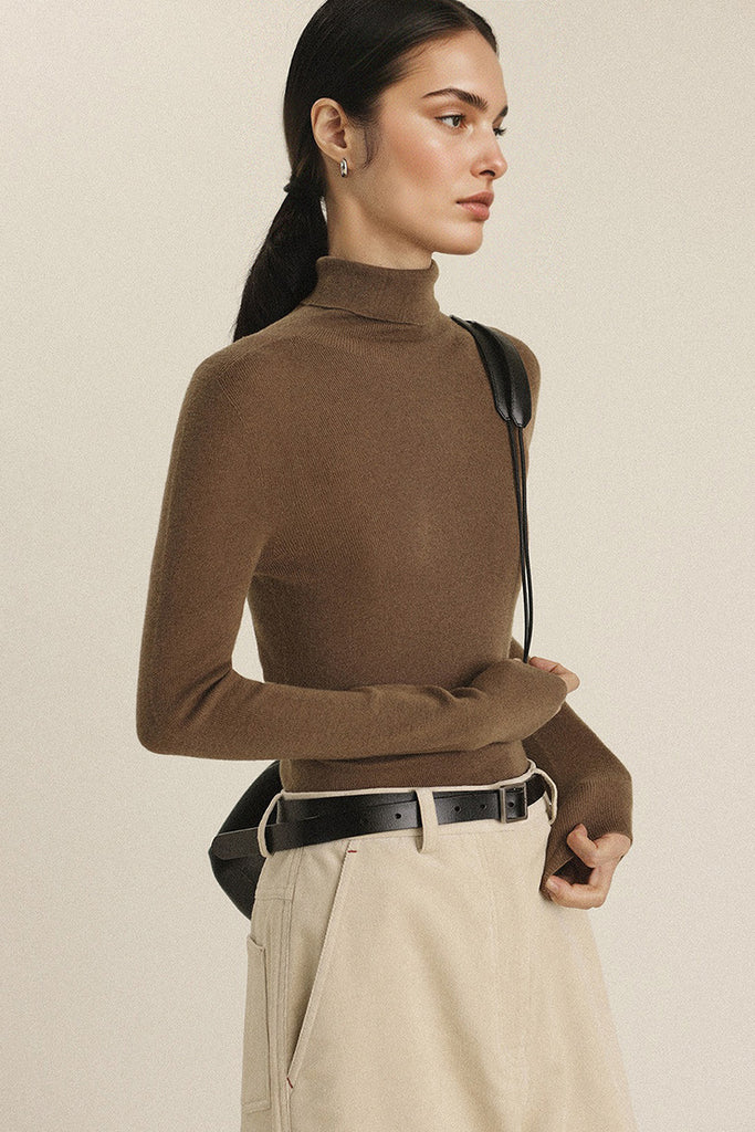Washable Seamless Cashmere-Silk Turtleneck Sweater  Fibflx