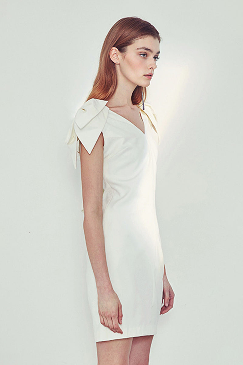 white backless bow dress Sleeveless Mini M / White / 100% Polyester Unfortunately this viral backless
