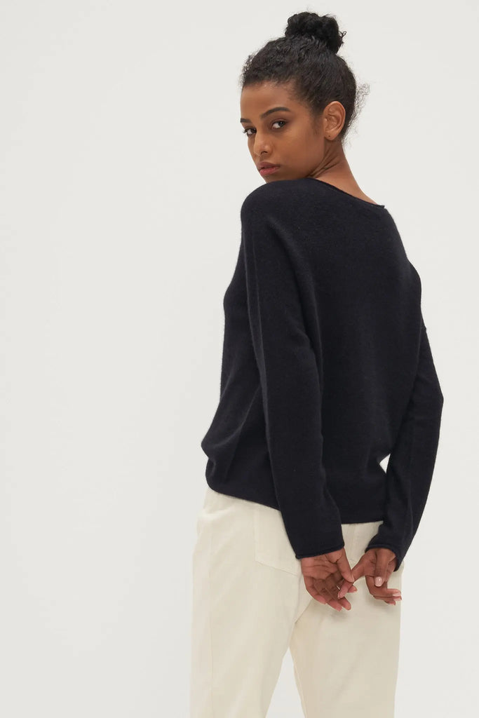 Fibflx Women's Boat Neck Cashmere Sweater