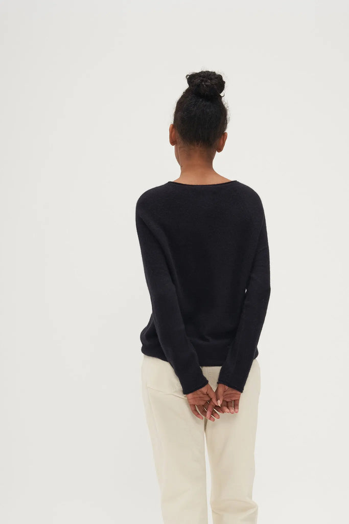 Fibflx Women's Boat Neck Cashmere Sweater