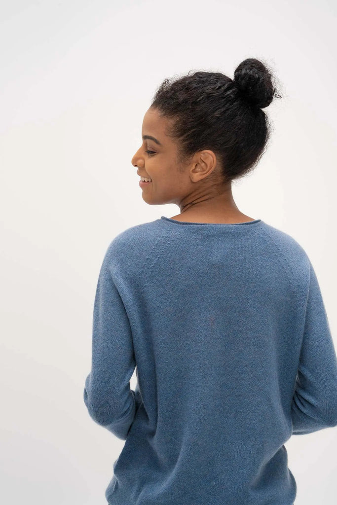 Fibflx Women's Boat Neck Cashmere Sweater