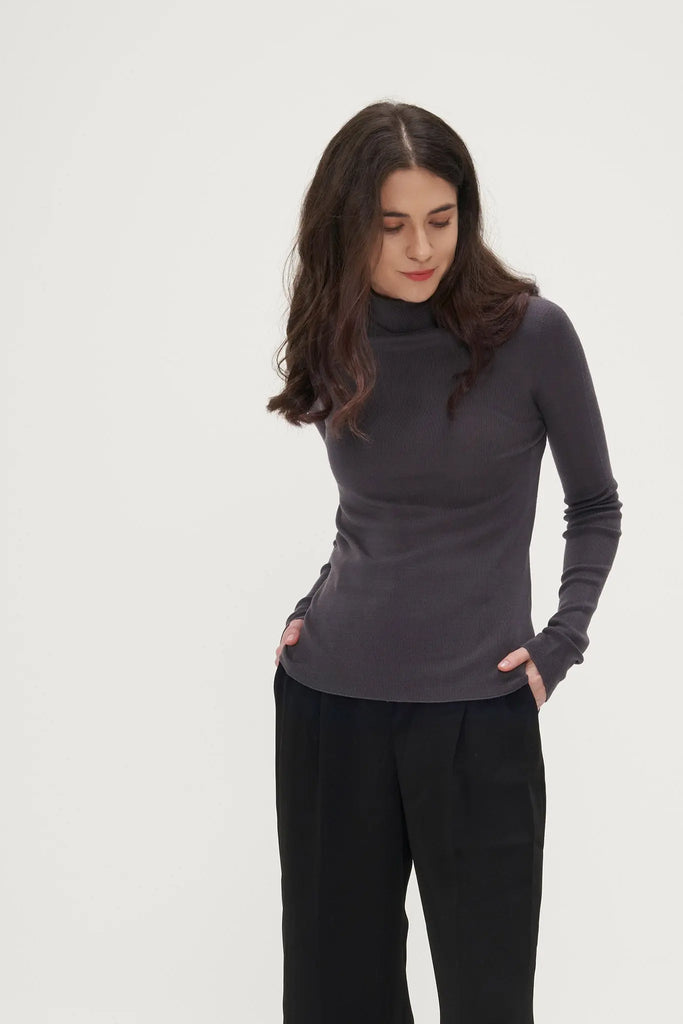 Fibflx Women's Slim Seamless Wool Turtleneck Sweater